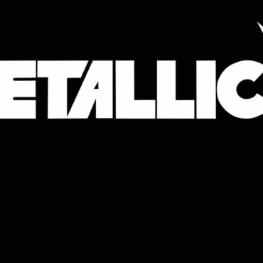 metallica-icon-humiliated-after-restroom-accident