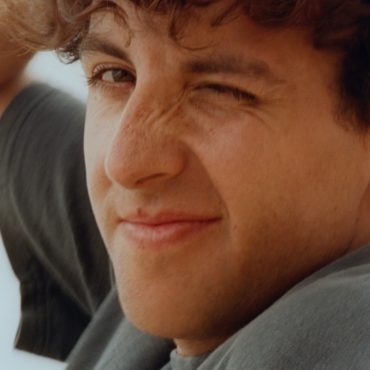 listen-to-jamie-xx’s-new-song-“let’s-do-it-again”