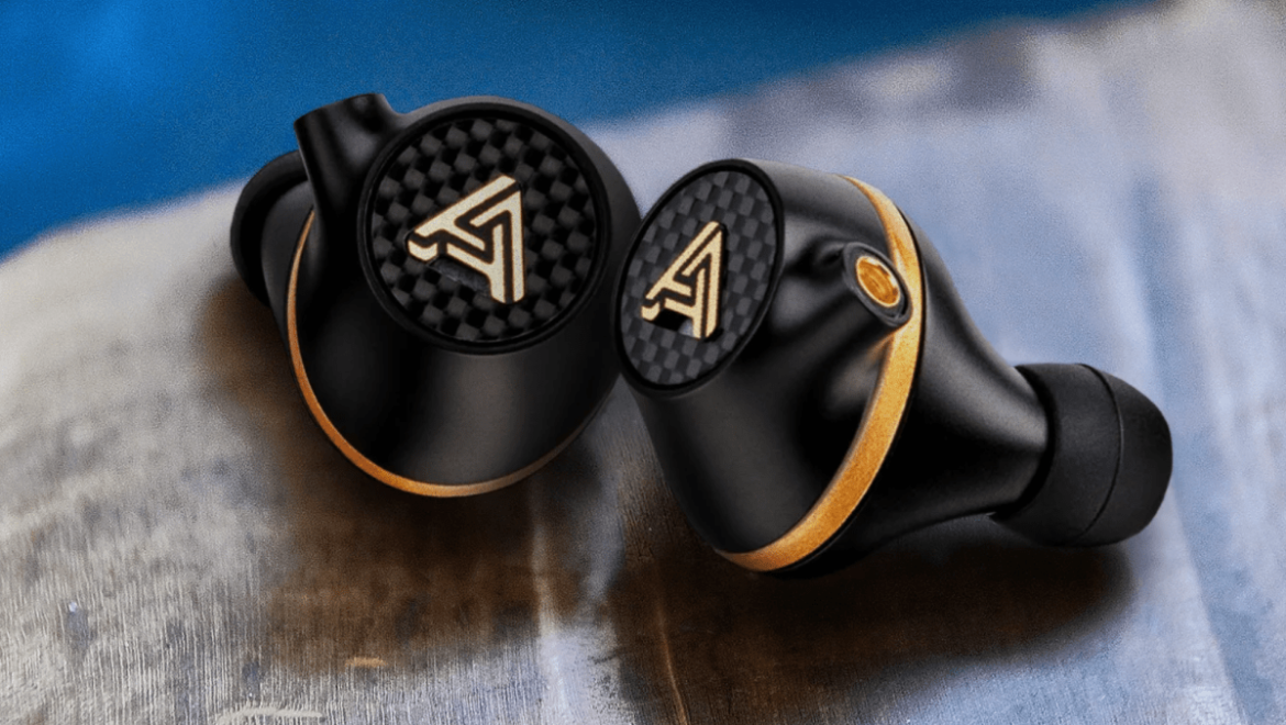 headphone-review-–-audeze's-euclid-brings-a-new-closed-back-model-to-their-iem-lineup