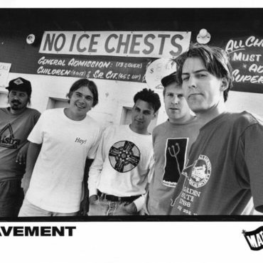 pavement’s-debut-album-“slanted-&-enchanted”-to-receive-vinyl-reissue-for-30th-anniversary