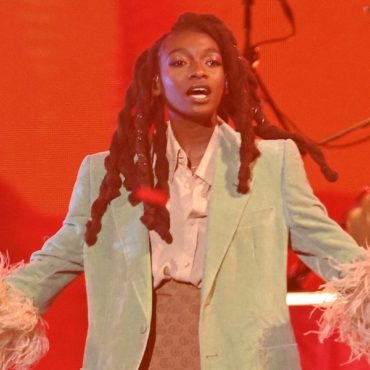 little-simz-postpones-north-american-tour,-citing-financial-concerns