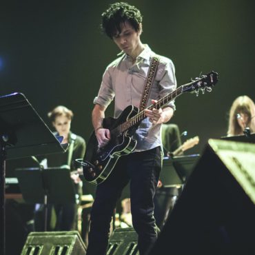 yeah-yeah-yeahs-guitarist-nick-zinner-to-release-41-strings-on-vinyl