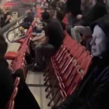 dave-mustaine-spotted-alone-at-show-in-video