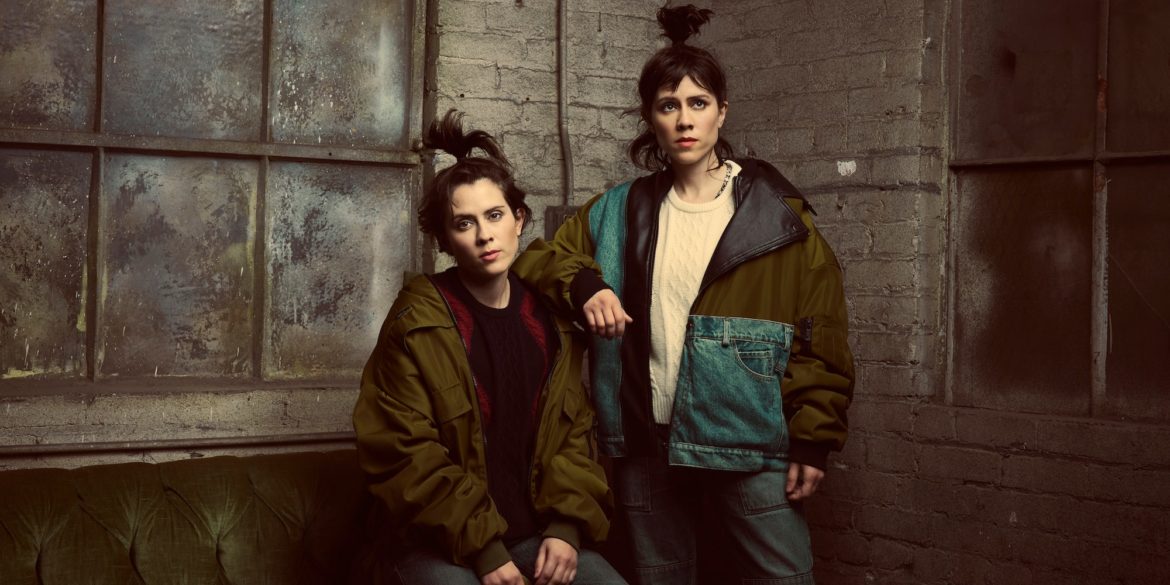 tegan-and-sara-sign-to-mom-+-pop,-share-video-for-new-song:-watch