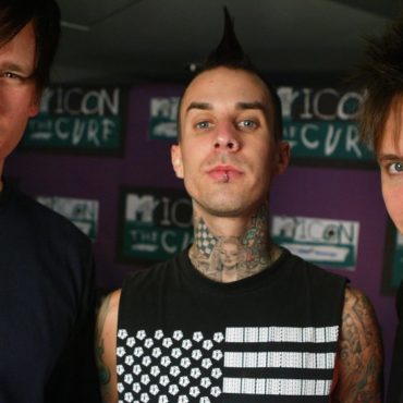 howard-stern-posts-sad-blink-182-concert-video