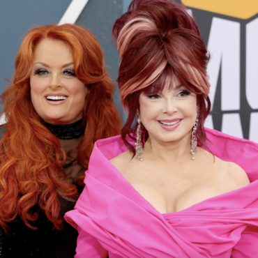 naomi-judd,-country-singer-in-the-judds,-dies-at-76