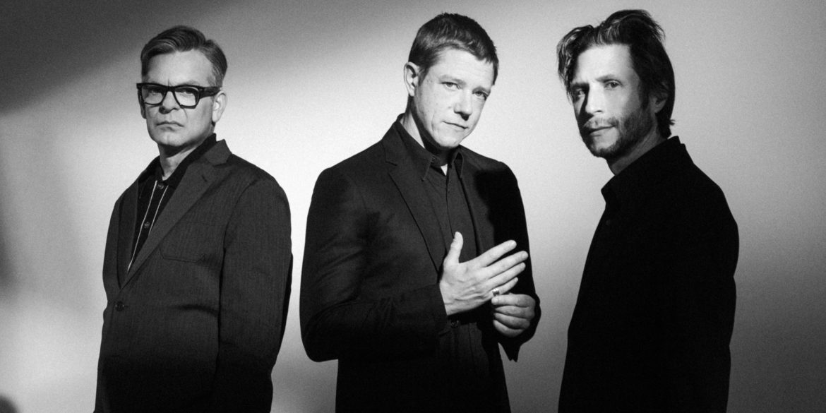 listen-to-interpol’s-new-song-“fables”