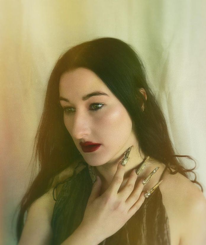 zola-jesus-shares-video-for-new-single-“the-fall”