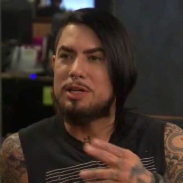 dave-navarro-suffers-health-emergency-on-tour