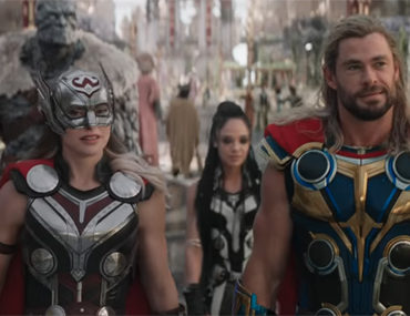 second-“thor:-love-and-thunder”-trailer-features-more-natalie-portman-as-the-mighty-thor