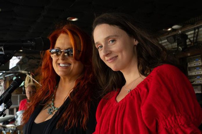 wynonna-and-waxahatchee-share-new-duet-“other-side”