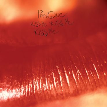 the-cure-released-“kiss-me,-kiss-me,-kiss-me”-35-years-ago-today