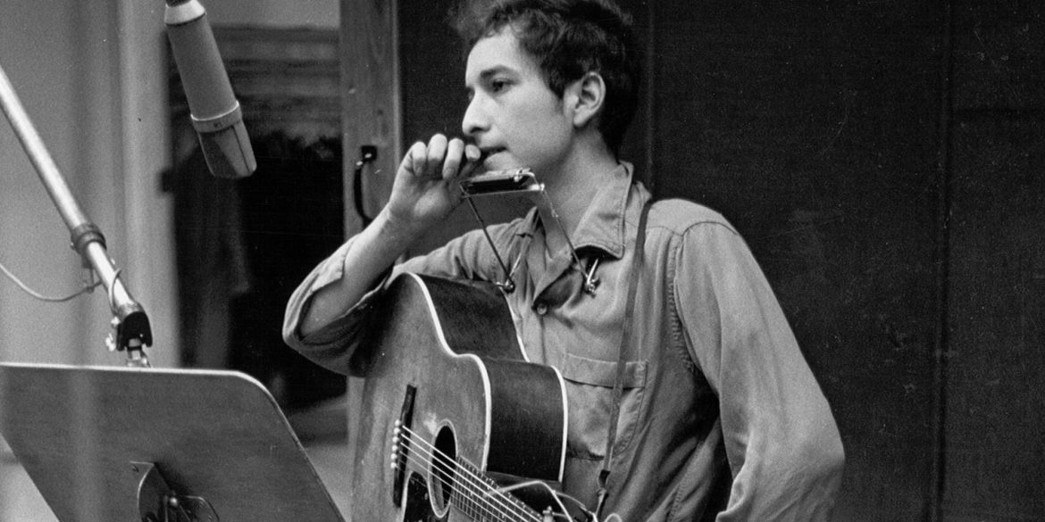 bob-dylan-re-records-“blowin’-in-the-wind”-for-christie’s-auction