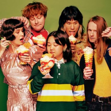 superorganism-share-video-for-new-single-“on-&-on”