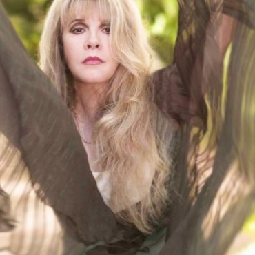 happy-birthday-stevie-nicks-(fleetwood-mac)