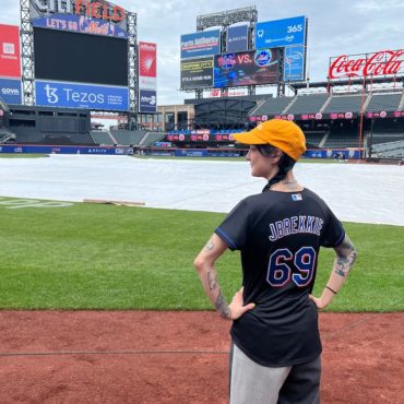 watch-japanese-breakfast-throw-out-the-first-pitch-at-the-mets-game