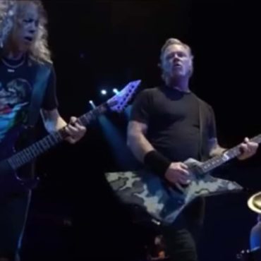 metallica-mess-up-“nothing-else-matters”-in-video