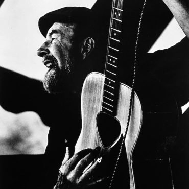 happy-birthday-pete-seeger