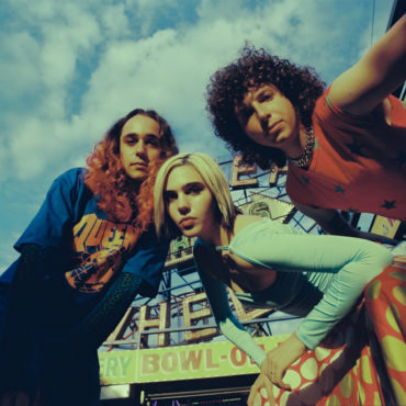 sunflower-bean-share-video-for-new-song-“in-flight”