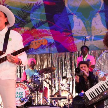 arcade-fire-announce-2022-tour