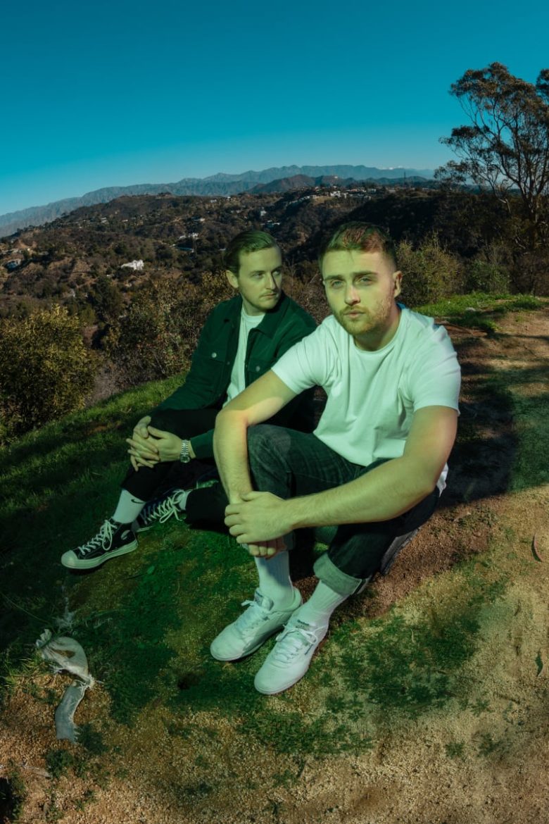 disclosure-light-up-the-night-on-their-latest-dj-tour-across-the-us