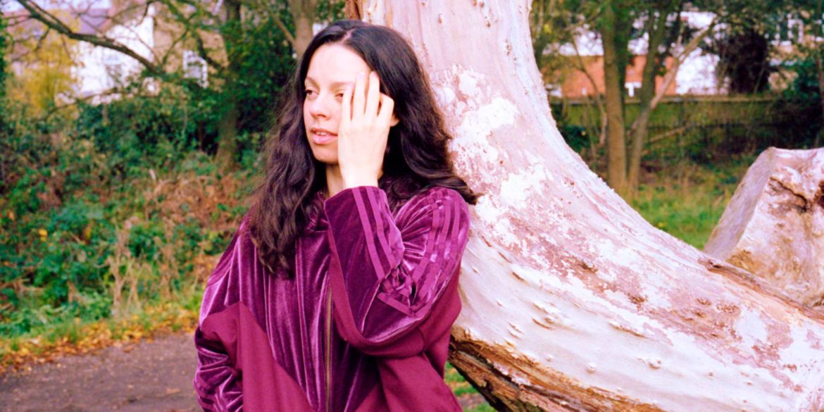 tirzah-shares-new-song-“ribs”:-listen