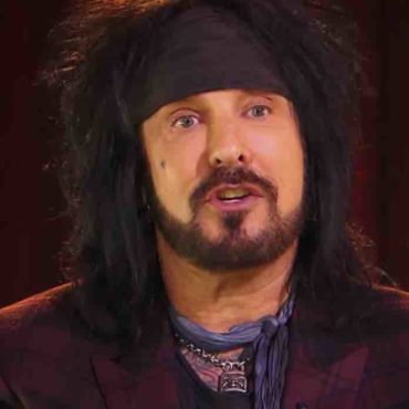 nikki-sixx-reveals-big-name-motley-crue-ripoff