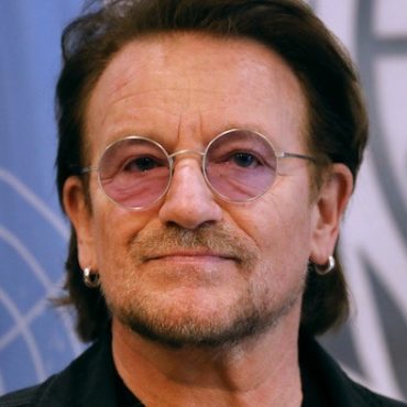 u2’s-bono-announces-new-memoir-surrender:-40-songs,-one-story