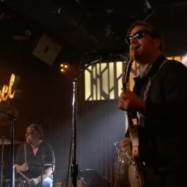 watch-the-black-keys-celebrate-dropout-boogie-on-kimmel