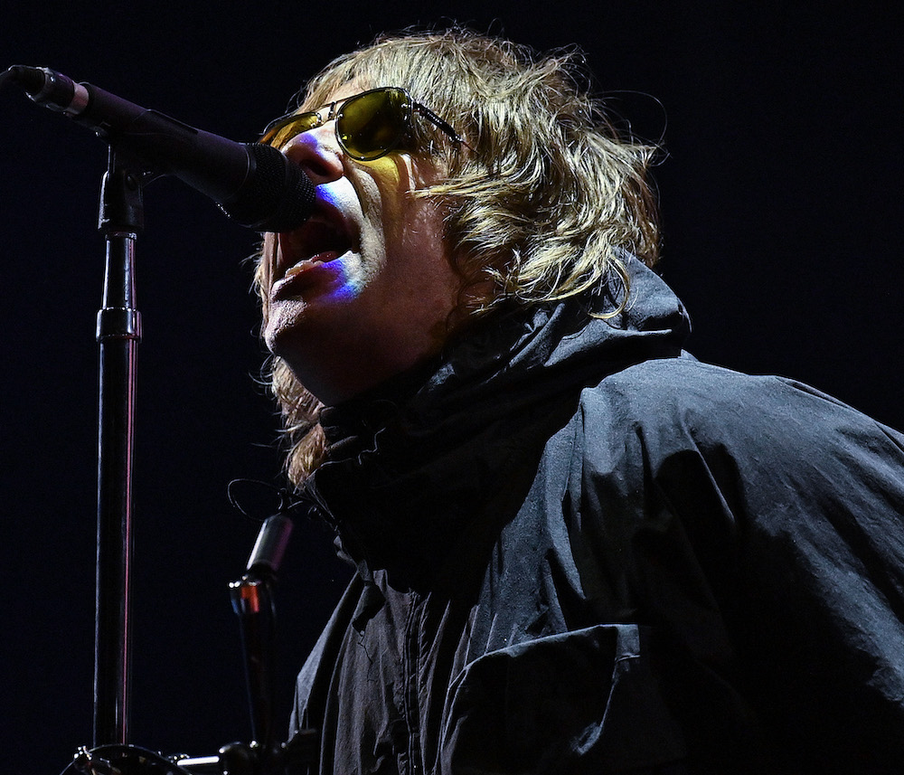 watch-liam-gallagher-sing-oasis’-“roll-it-over”-live-for-the-first-time