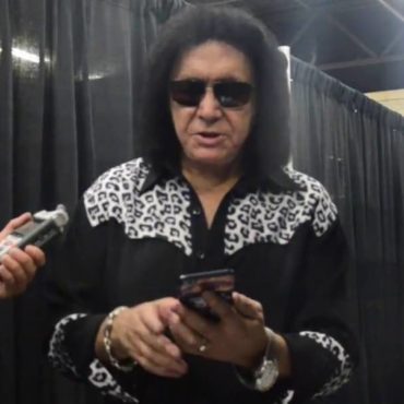 gene-simmons-reveals-rock-savior-in-2022