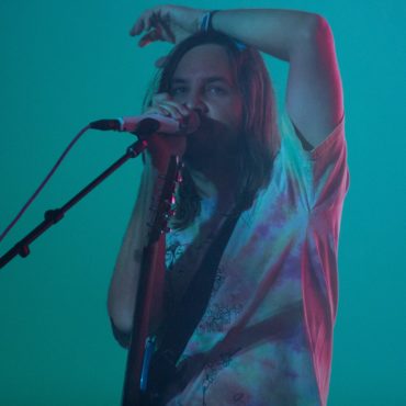 watch-tame-impala-cover-the-strokes’-“last-nite”-at-primavera-sound-2022