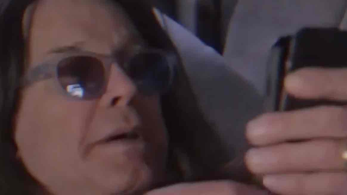 ozzy-osbourne-bandmate-reveals-johnny-depp-texts