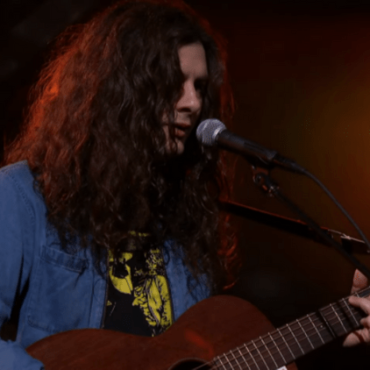 kurt-vile-performs-“mount-airy-hill”-on-“stephen-colbert,”-announces-north-american-tour