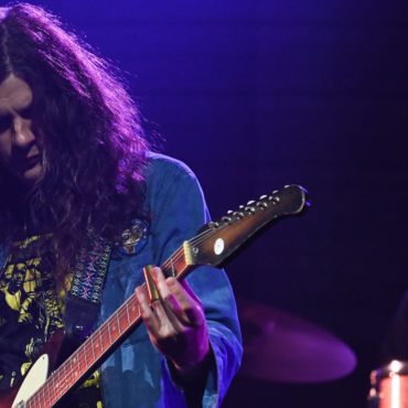 kurt-vile-adds-tour-dates,-performs-on-colbert:-watch