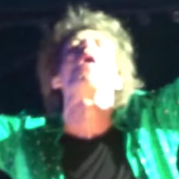 mick-jagger-is-sick-in-new-the-rolling-stones-video