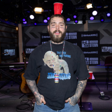 watch-post-malone-cover-pearl-jam’s-“better-man”-on-howard-stern