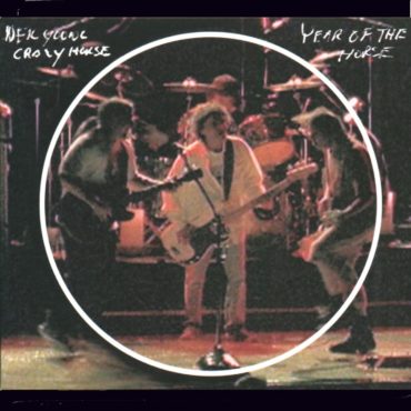 neil-young-&-crazy-horse-released-“year-of-the-horse”-25-years-ago-today