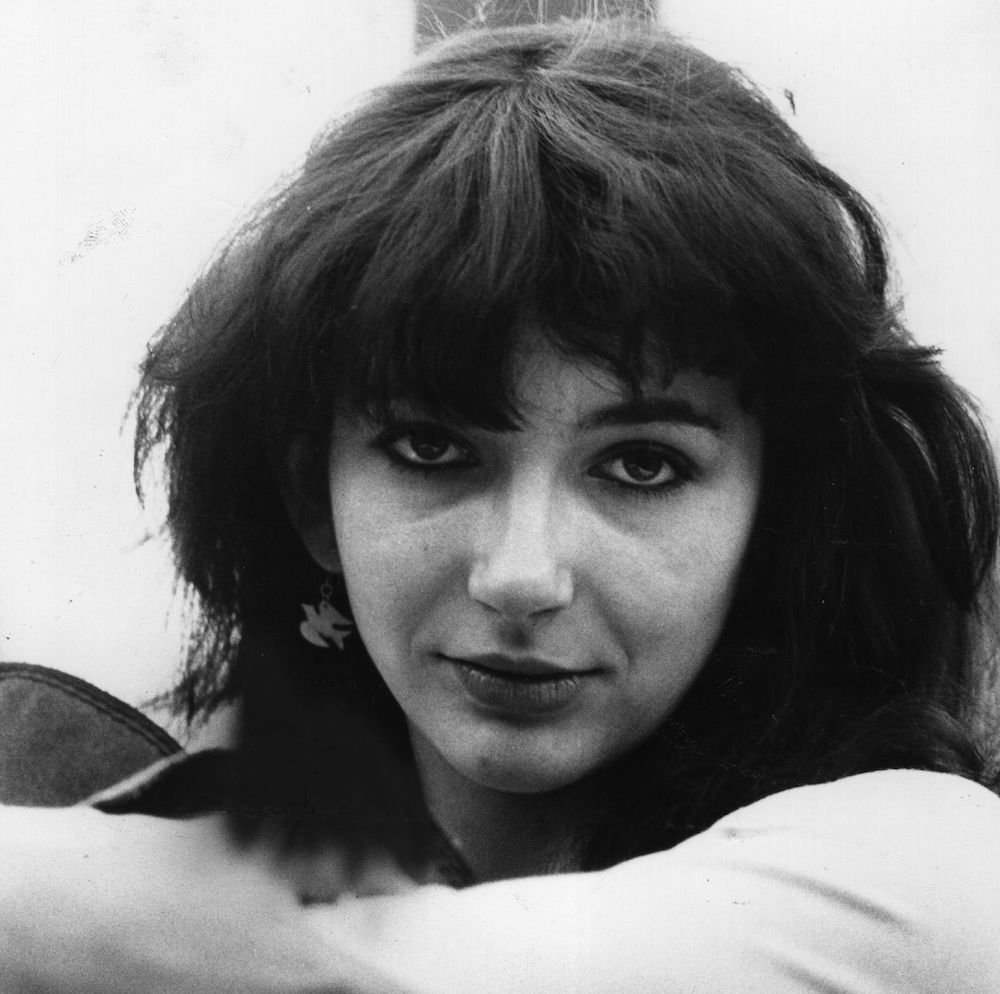 kate-bush’s-“running-up-that-hill”-hits-#1-in-uk-after-chart-rule-adjustment