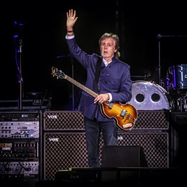 hear-yesterday-and-today:-birthday-boy-paul-mccartney-ends-his-us.-tour—oh-yeah,-all-right