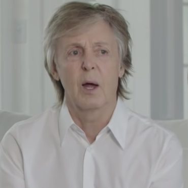 paul-mccartney-‘damages-voice’-during-show