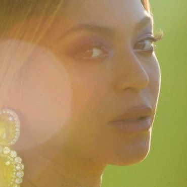 beyonce-releasing-new-song-“break-my-soul”-tonight