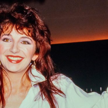 kate-bush-reflects-on-“running-up-that-hill”-in-rare-radio-interview