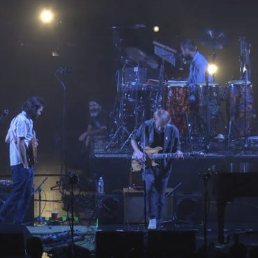 watch-father-john-misty-&-trey-anastasio-join-goose-in-nyc