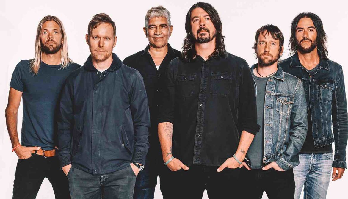 foo-fighters-recruit-female-drummer-for-return