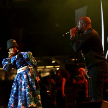 watch-ms.-lauryn-hill-reunite-with-wyclef-jean-to-perform-fugees-songs-at-essence-fest