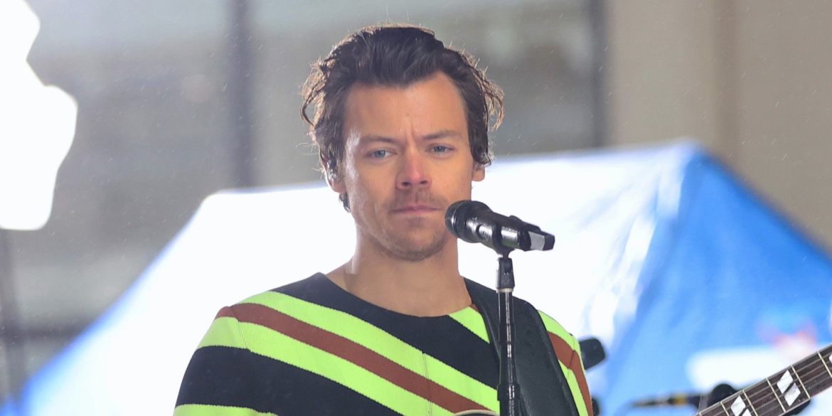 harry-styles-cancels-copenhagen-concert-after-tragic-mall-shooting