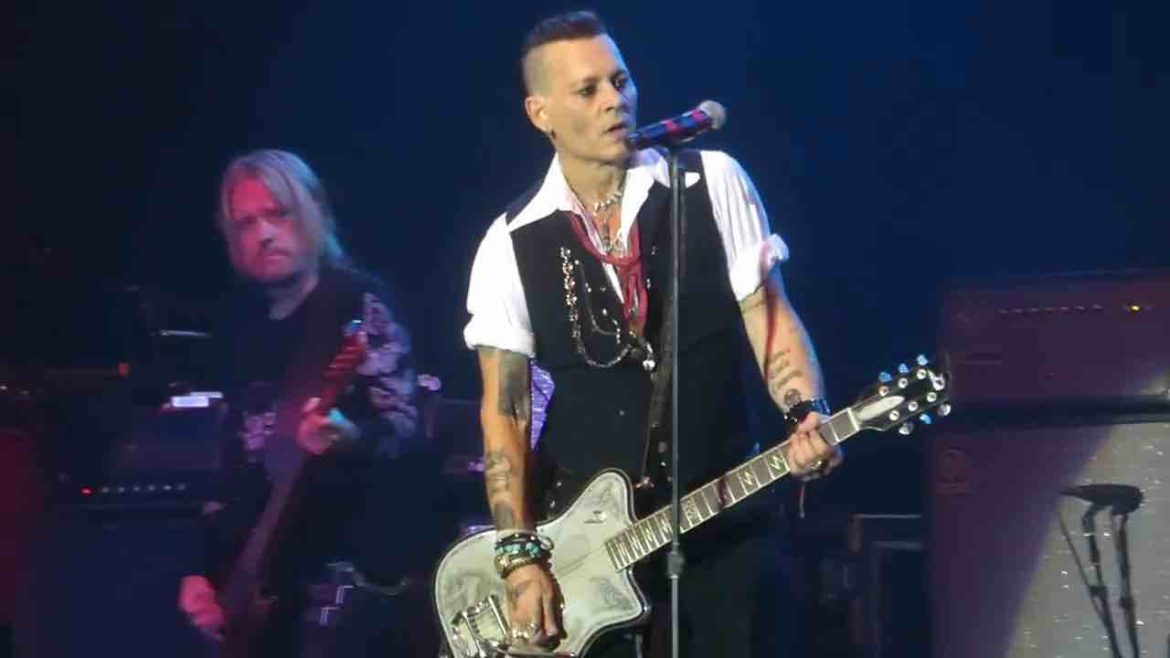 johnny-depp-inappropriate-photo-with-jeff-beck-leaks