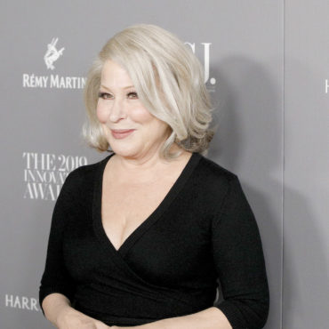 bette-midler-defends-her-tweets-that-were-criticized-as-transphobic