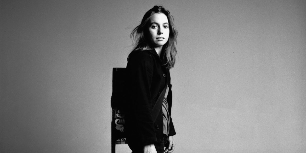 julien-baker-announces-new-b-sides-ep,-shares-new-song:-listen